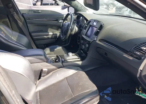 2017 Chrysler 300 300S Alloy Edition z USA, uszkodzony, nr VIN 2C3CCABT1HH647116